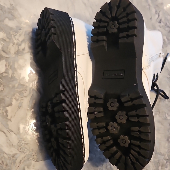 Never Worn Sincerely Jules White Combat Boots - Picture 7 of 10